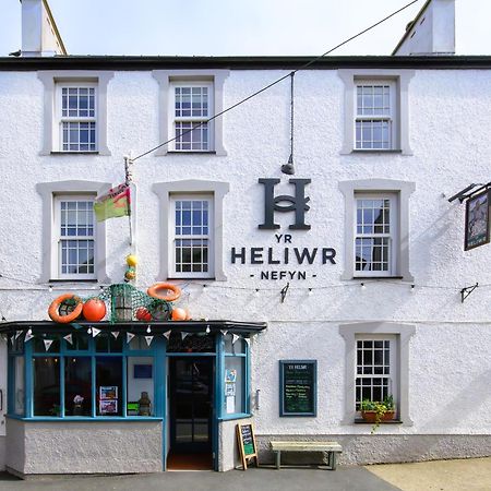 ネビン Tafarn Yr Heliwrホステル エクステリア 写真